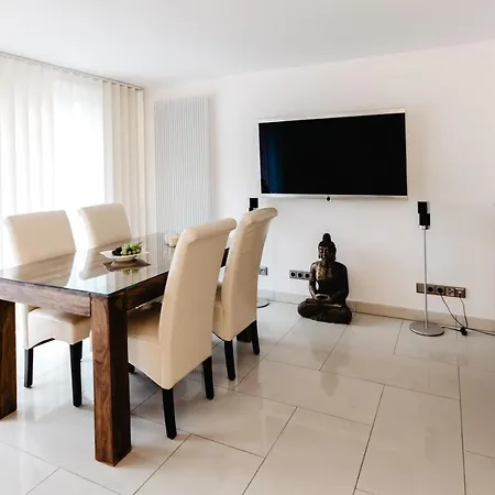 Neue Technologie Systemloesungen Gmbh 아파트 *